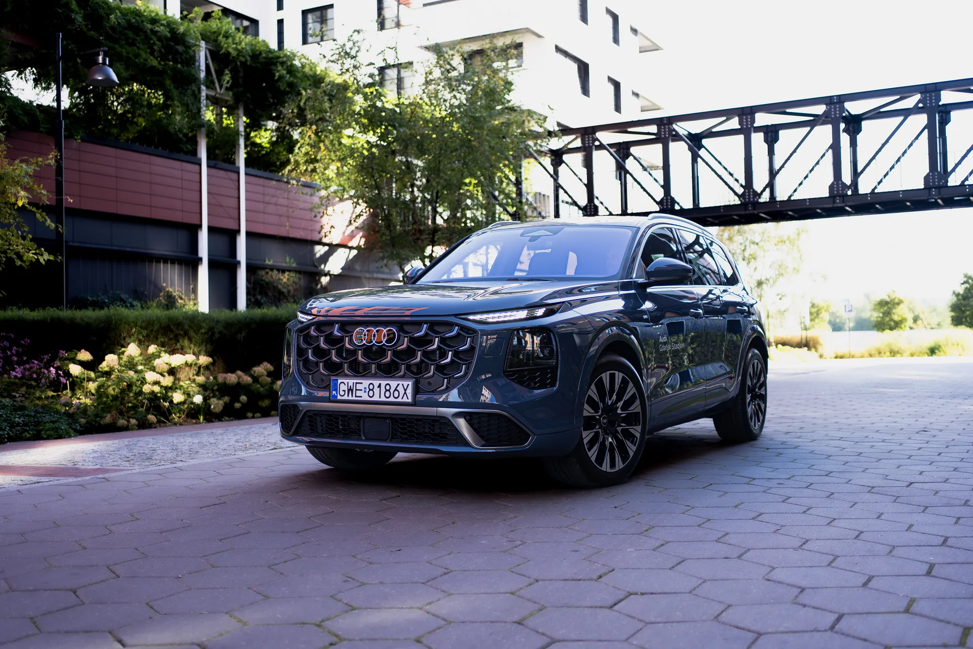 Nowe Audi Q7 w mieście